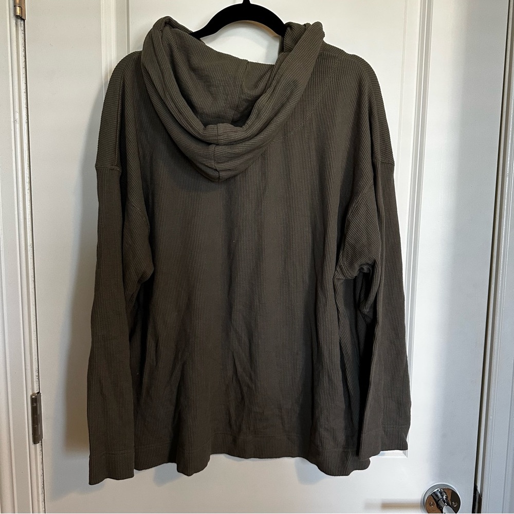 RDI Olive-Grey Waffle Knit Hooded Lightweight Pullover - Picture 3 of 4